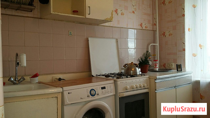 1-комнатная квартира, 36 м², 4/5 эт. в аренду посуточно в Сафоново Смоленской области Сафоново - изображение 2