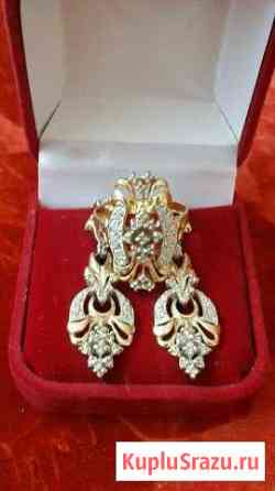 Золотой комплект с бриллиантами подвески и кольцо Москва