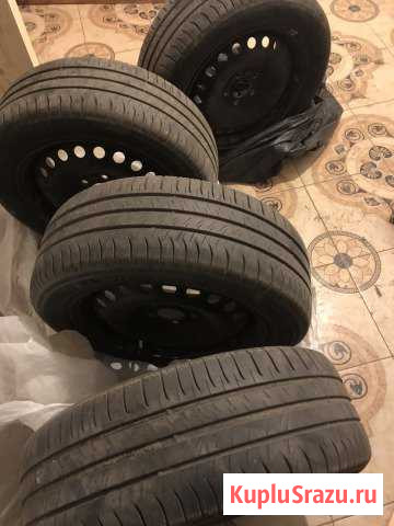Продаю летнюю резину Michelin на дисках Энгельс - изображение 1