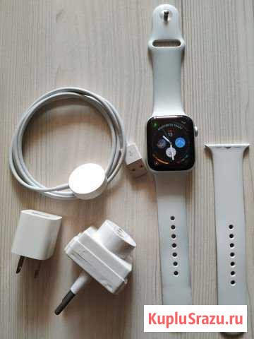 Часы Apple Watch Series 4 GPS 44mm Aluminum Case Щербинка - изображение 1