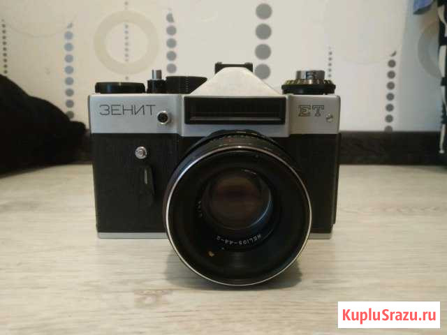 Фотоаппараты:Зенит ET и Polaroid Красногорск - изображение 1
