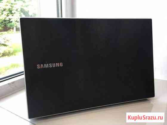 SAMSUNG NP300V5A Зеленодольск