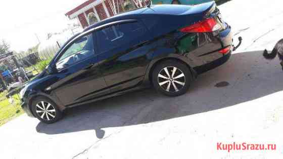 Hyundai Solaris 1.4 МТ, 2011, седан Луга
