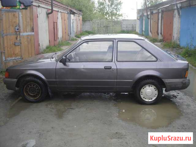Ford Escort 1.6 МТ, 1986, хетчбэк Среднеуральск - изображение 1