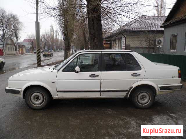 Volkswagen Jetta 1.6 МТ, 1987, седан Энгельс - изображение 1