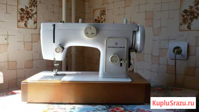 Швейная машинка Чайка-132 М Великие Луки - изображение 1