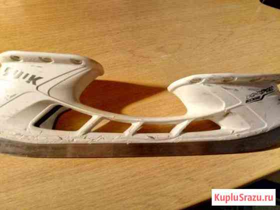 Стакан с лезвием хоккейный Bauer, Правый Королев