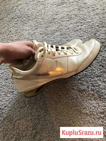 Кроссовки Nike Волжский - изображение 1