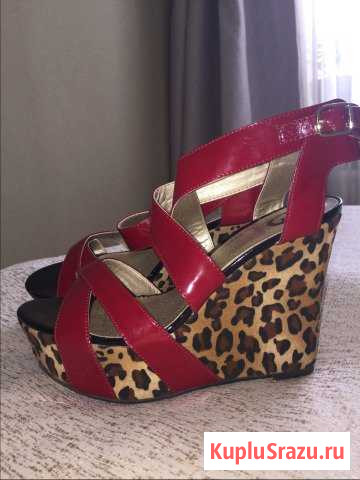 Босоножки Guess 38,5 Красногорск - изображение 1