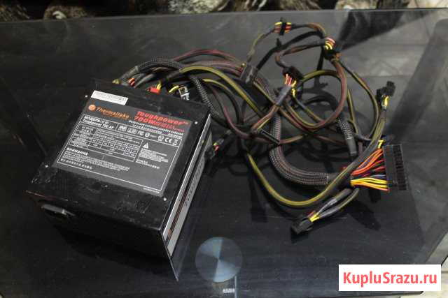 Блок питания Thermaltake 700W Челябинск - изображение 1