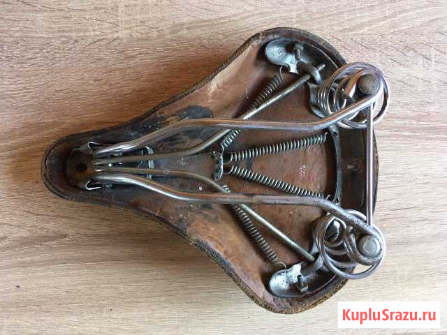 Ретро- седло. Кожа. Форма сохранена Белебей - изображение 1