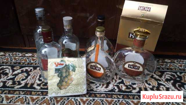 Бутылки для коллекции или декупажа. Обмен Подольск - изображение 1