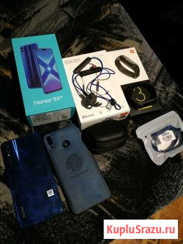 Honor 8x premium 4/128 + наушники + mi band 3 Череповец - изображение 1