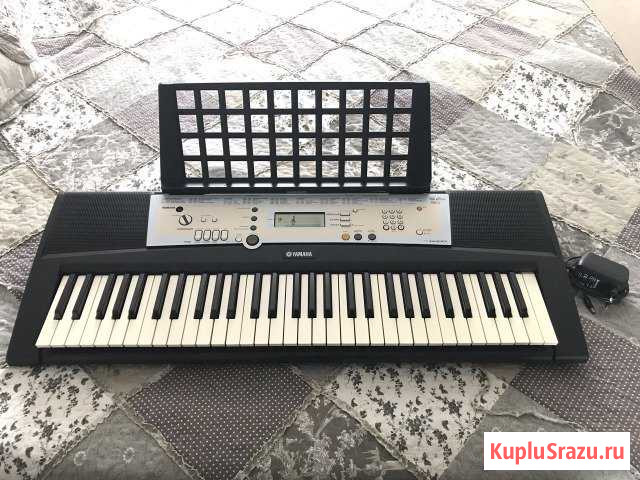 Синтезатор Yamaha r200 в идеальном состоянии Казань - изображение 1
