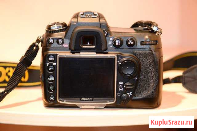 Nikon D300 + MB-D10 Магнитогорск - изображение 1