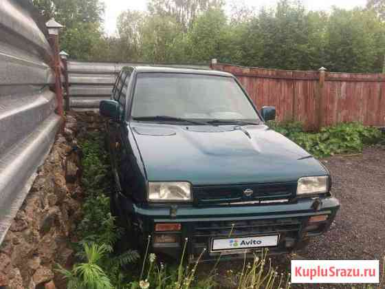 Nissan Terrano 2.4 МТ, 1995, внедорожник Сокол