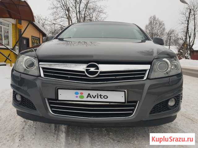 Opel Astra 1.8 МТ, 2010, седан Пестово - изображение 1