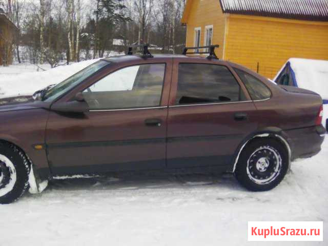 Opel Vectra 1.6 МТ, 1997, седан Мга - изображение 1