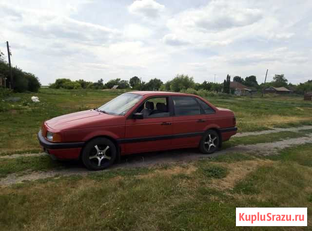 Volkswagen Passat 1.8 МТ, 1989, седан Добринка - изображение 1