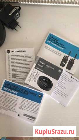 Продам радиостанцию motorola dp2400 новая Омск - изображение 1
