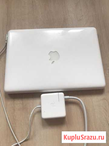 Apple MacBook A1342 2010г Усинск - изображение 1
