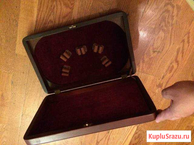 Футляр коллекционный из красного дерева Находка - изображение 1