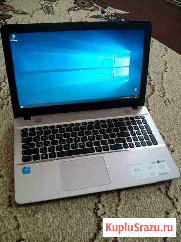 Ноутбук Asus 15.6 1 год Майкоп - изображение 1