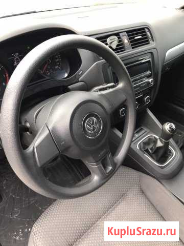 Volkswagen Jetta 1.6 МТ, 2013, седан Нижняя Тура - изображение 1