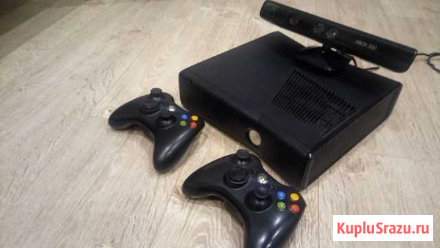 X-Box360+2геймпада+кинект+игры Дубна - изображение 1
