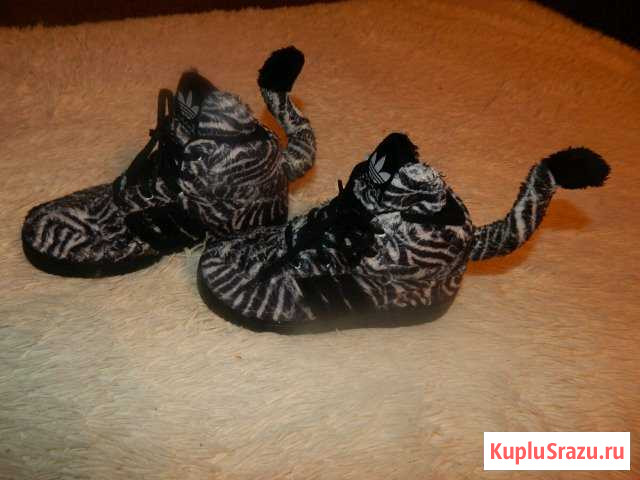 Крассовки Adidas Ачинск - изображение 1