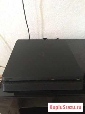Sony PS4 Slim 1tb+два джойстика+8 игр на дисках Братск - изображение 1