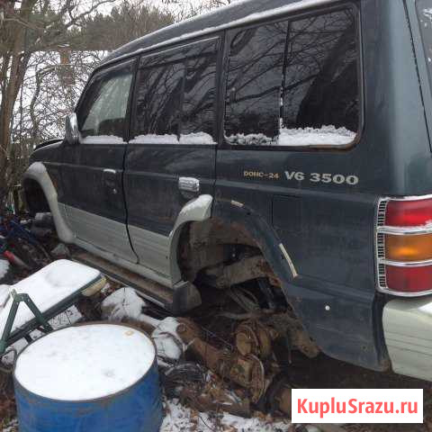 Mitsubishi Pajero 2.5 AT, 1997, внедорожник, битый Большая Ижора - изображение 1