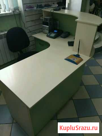 Столешница для магазина, пуфик примерочной для обу Белово - изображение 1