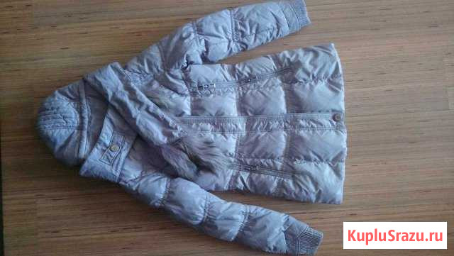 Женские куртки в одни руки Омск - изображение 1