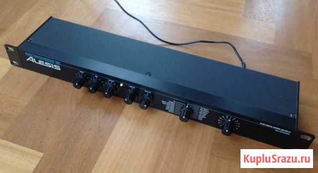 Вокальный процессор alesis microverb III Челябинск - изображение 1