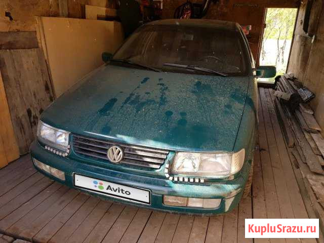 Volkswagen Passat 1.8 МТ, 1994, седан, битый Няндома - изображение 1