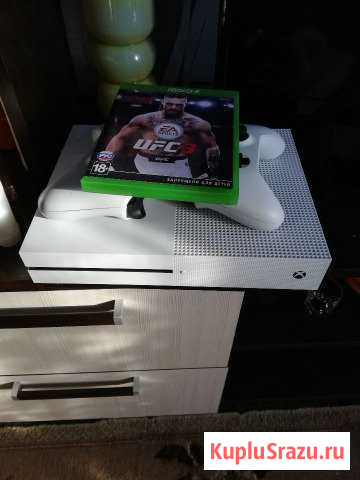 Обменяю Xbox one s на ps4 Братск - изображение 1