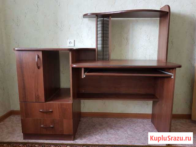 Продам стол компьютерный Курган - изображение 1