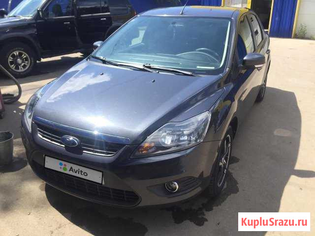 Ford Focus 1.8 МТ, 2010, седан Светлый - изображение 1
