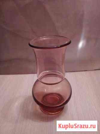 Ваза стеклянная розовая Луга