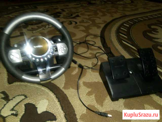 Игровой руль Defender Forsage GTR Карла Либкнехта - изображение 1