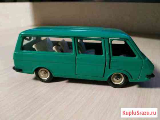 Масштабная модель 1:43 RAF-2203 Тверь