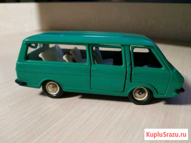 Масштабная модель 1:43 RAF-2203 Тверь - изображение 1