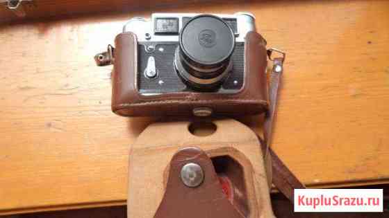 Фотоаппараты Фед 4, Зенит-Е, Polaroid 636 Волжский