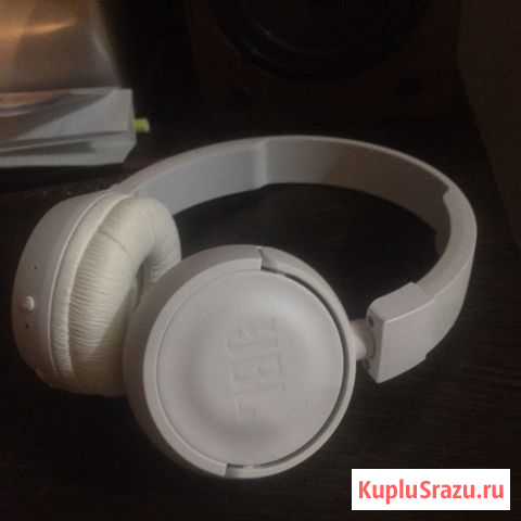 Наушники JBL t450bt white Сургут - изображение 1