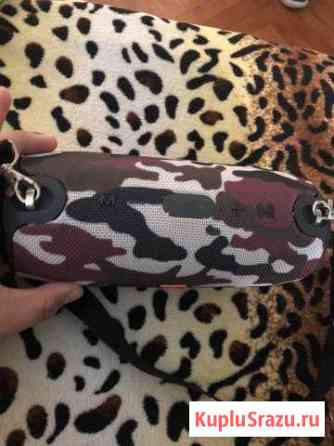 Продаётся колонка jbl в хорошем состоянии Сургут