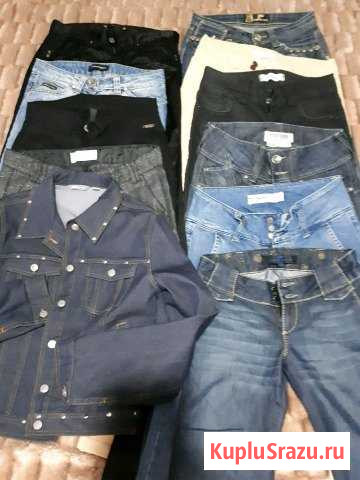 Джинсы,куртка,шорты пакетом 40-42 Таганрог - изображение 1