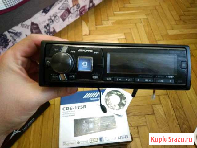 Магнитола alpine cde 175r Гаспра - изображение 1
