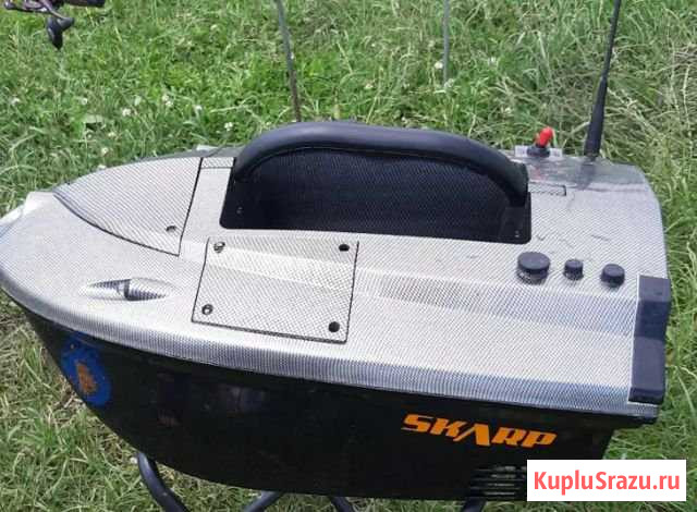 Кораблик для прикормки carpboat skarp с ехолотом Бытошь - изображение 1