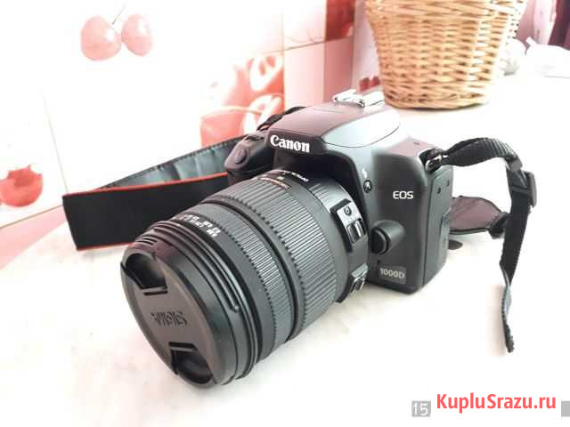Canon EOS 1000D + зап.объектив + память 8 гб + зар Сыктывкар - изображение 1
